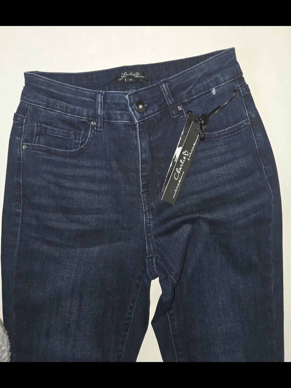 CHARLIE B Dark Wash Studded Frayed Hem Women's Jeans Size 2 NWT - Picture 3 of 10